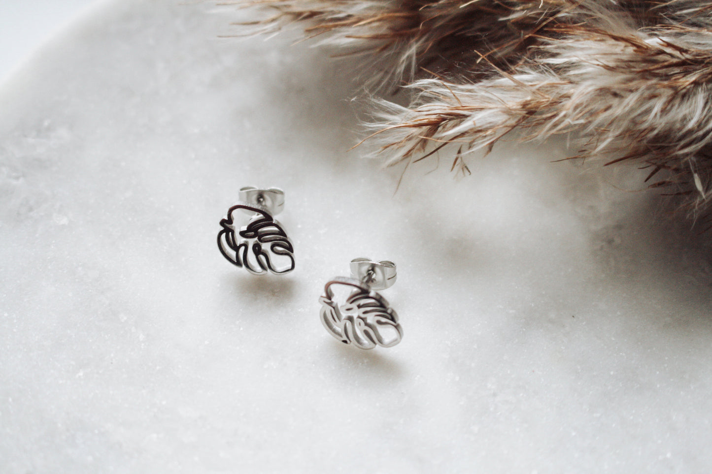 Monstera Leaf Silver Studs